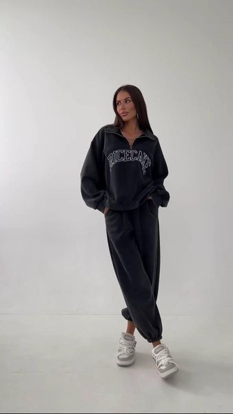 Костюм женский (штаны и кофта) трёхнитка на флисе CRY-1164 (42 - 46 р.) Чёрный CRY-1164 фото