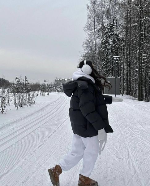 Куртка зимняя женская плащёвка на синтепоне 250 PAP-4070 (42 - 52 р.) Чёрная PAP-4070 фото