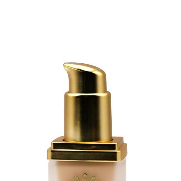 Тональна основа Global Fashion, Glowy Liquid Foundation 4in1:Primer+Concealer+Highlighter+BB cream, SPF 15, K034,Honey 24997 фото